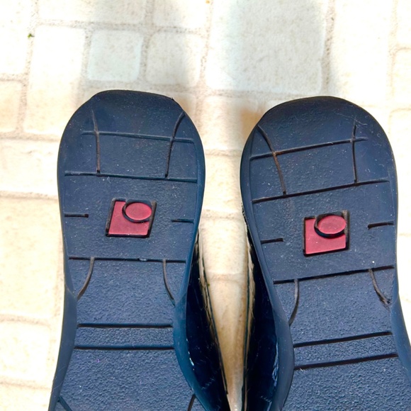 Reptile Texture Patent Leather Loafers - Picture 7 of 9